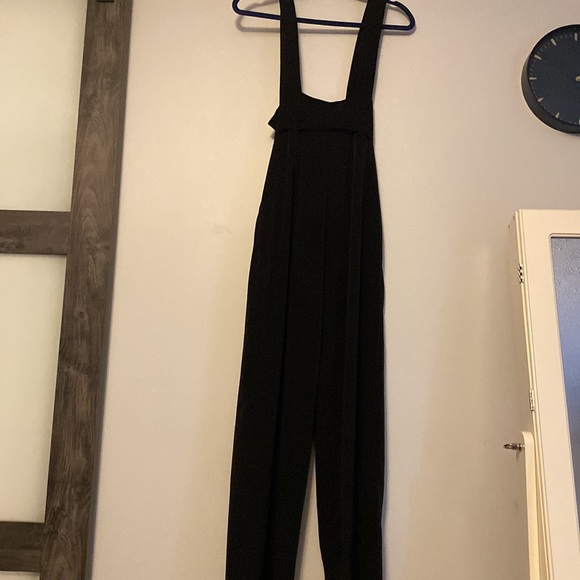 Forever 21 suspenders jumpsuit - Picture 2 of 2